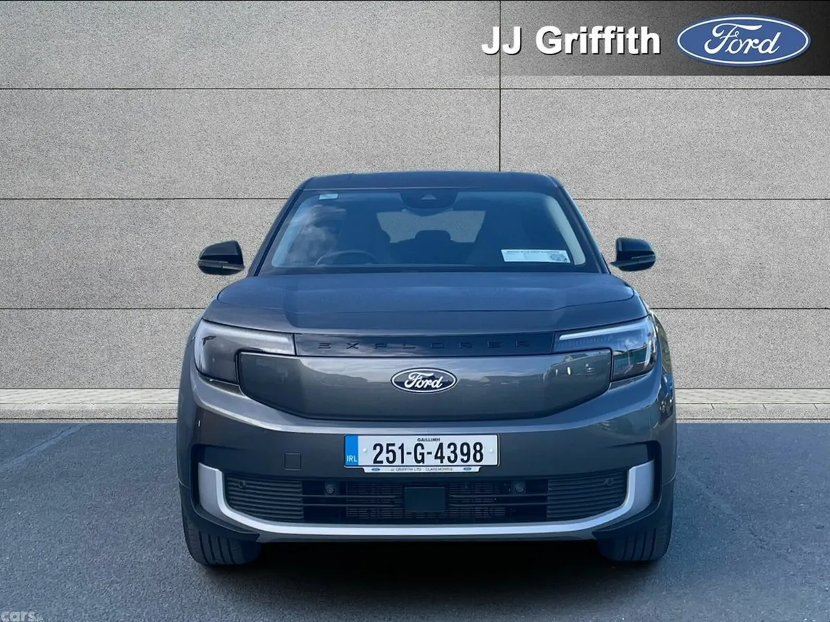 Ford Explorer MPV, Electric, 2025, Grey