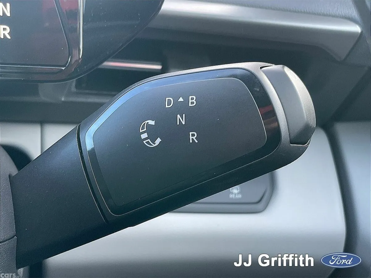 Ford Explorer MPV, Electric, 2025, Grey