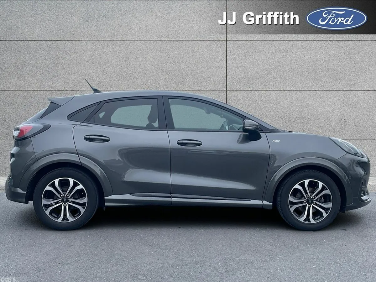 Ford Puma MPV, Petrol Hybrid, 2022, Grey
