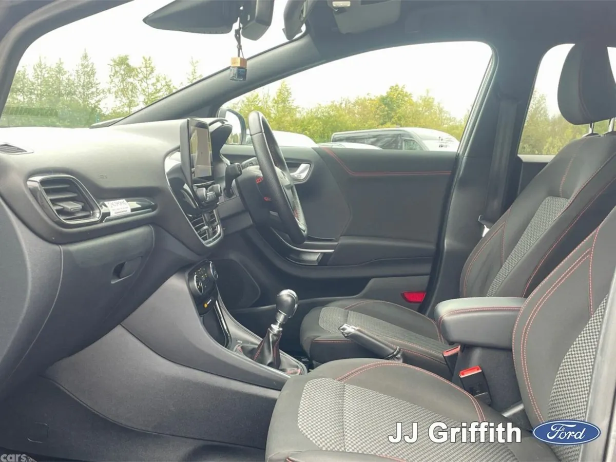 Ford Puma MPV, Petrol Hybrid, 2022, Grey