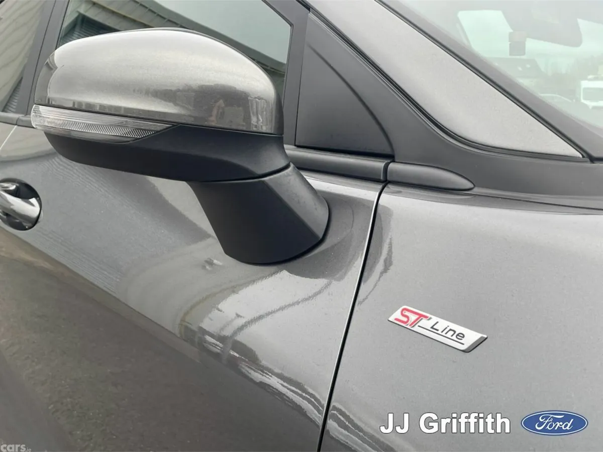 Ford Puma MPV, Petrol Hybrid, 2022, Grey