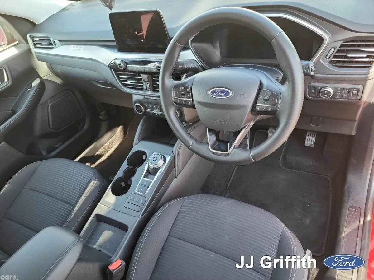 Ford Kuga SUV, Petrol Hybrid, 2023, Red