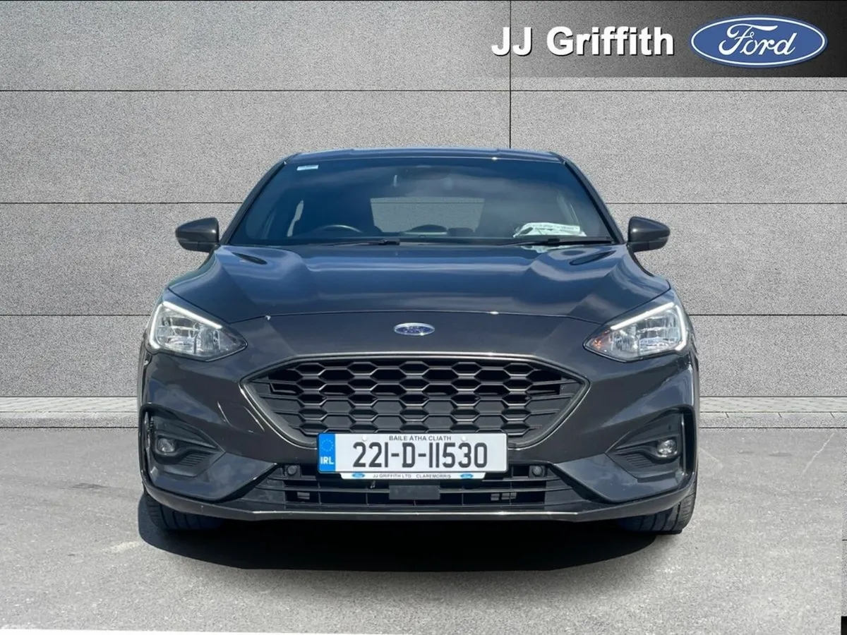 Ford Focus Hatchback, Petrol Hybrid, 2022, Grey