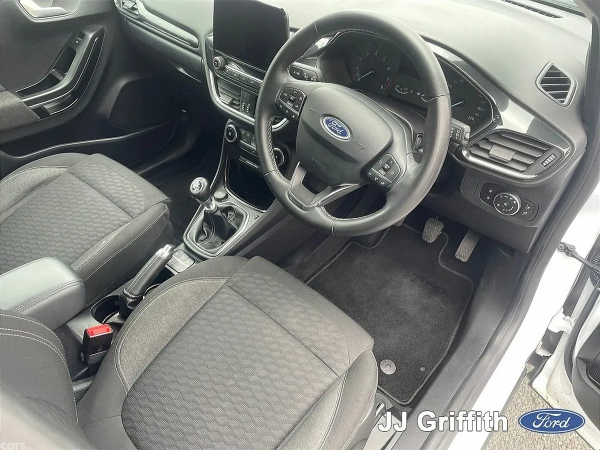 Ford Puma MPV, Petrol Hybrid, 2023, White