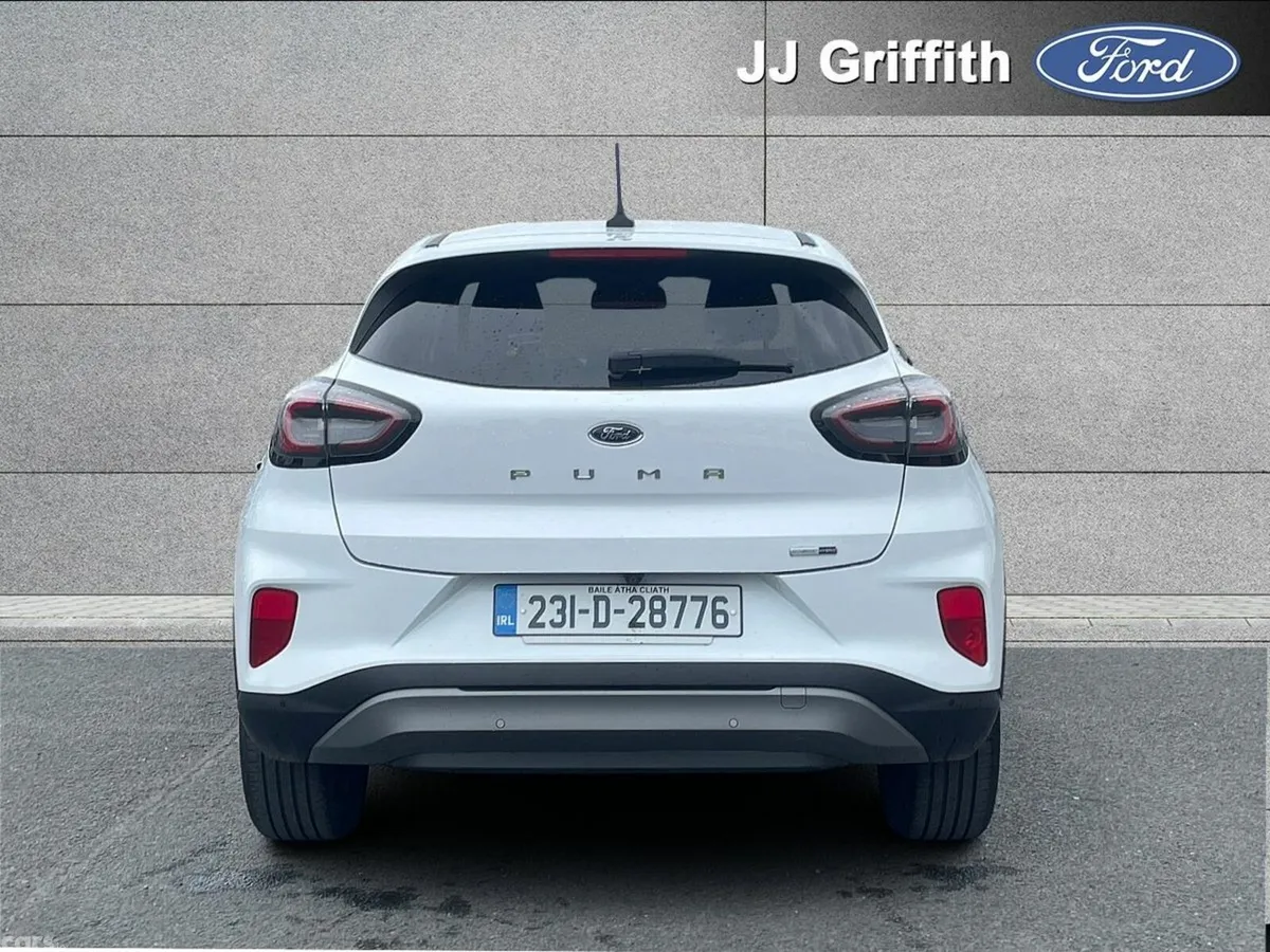 Ford Puma MPV, Petrol Hybrid, 2023, White