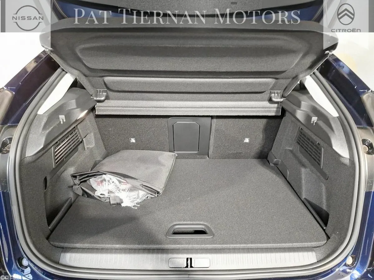 Citroen e-C4 Hatchback, Electric, 2026, Navy