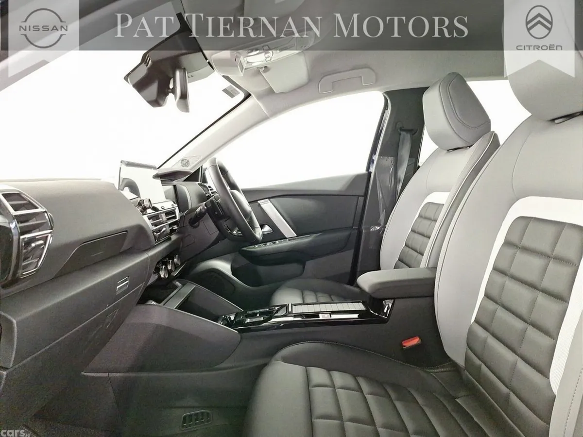 Citroen C4 Hatchback, Petrol, 2026, Navy