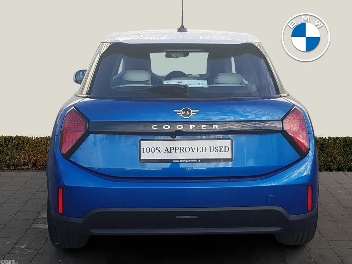 Mini Cooper Hatchback, Petrol, 2025, Blue