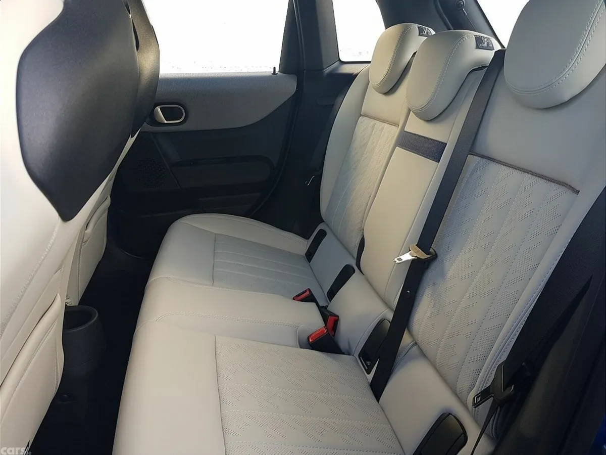 Mini Cooper Hatchback, Petrol, 2025, Blue