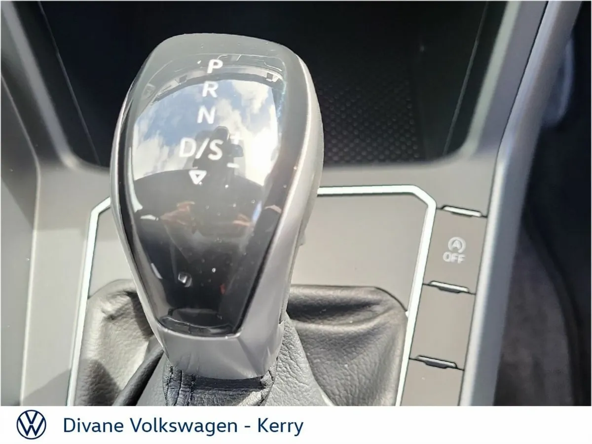 Volkswagen Polo Hatchback, Petrol, 2027, Black