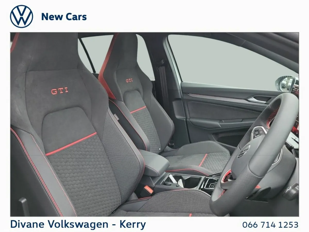 Volkswagen Golf Hatchback, Petrol, 2027, Blue