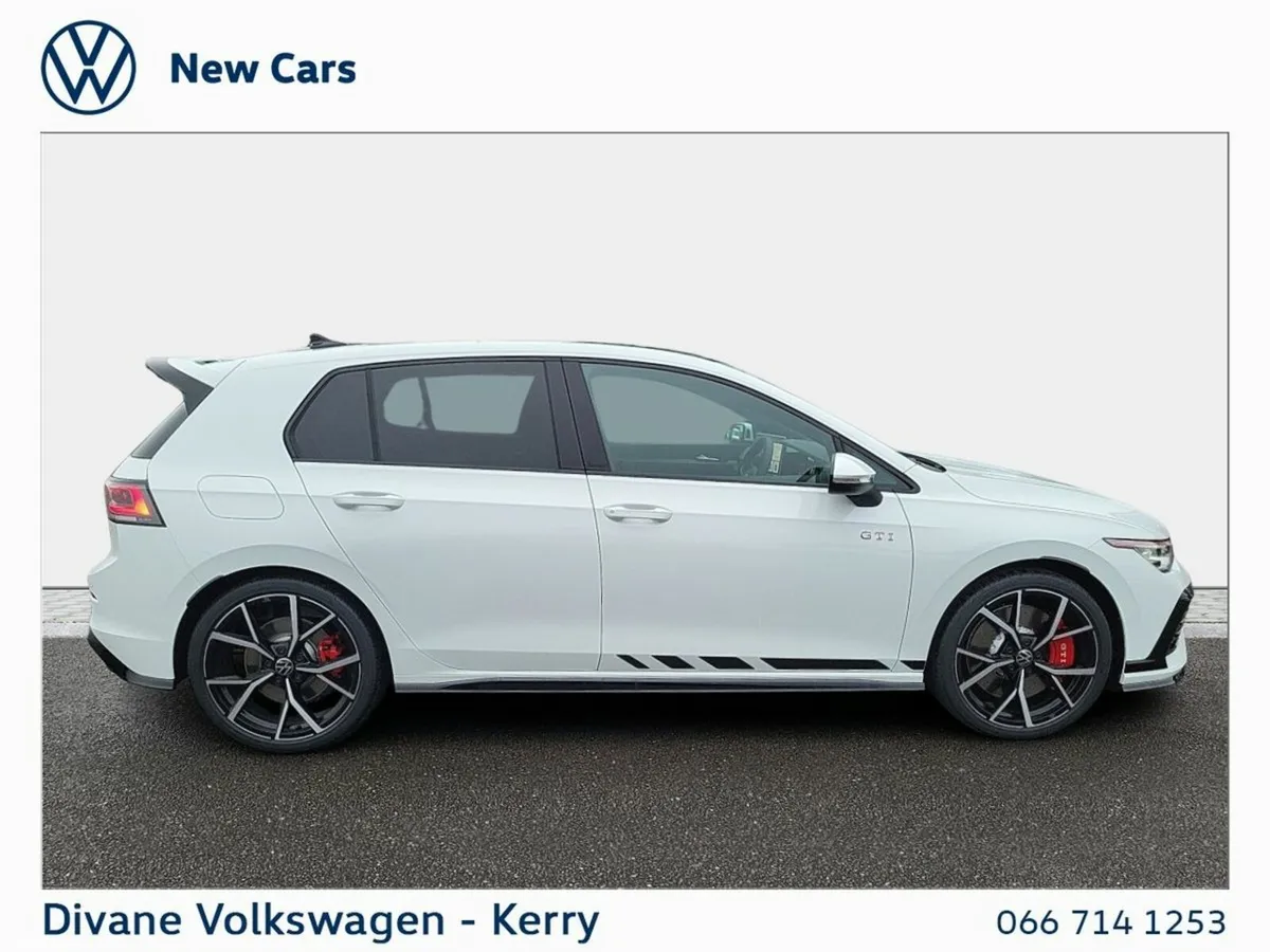 Volkswagen Golf Hatchback, Petrol, 2027, Blue