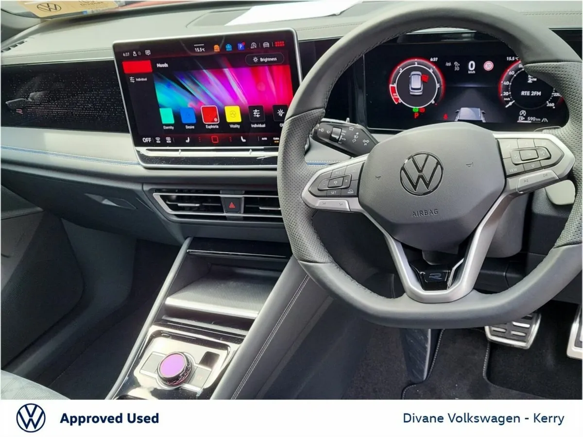 Volkswagen Tiguan SUV, Diesel, 2027, Red