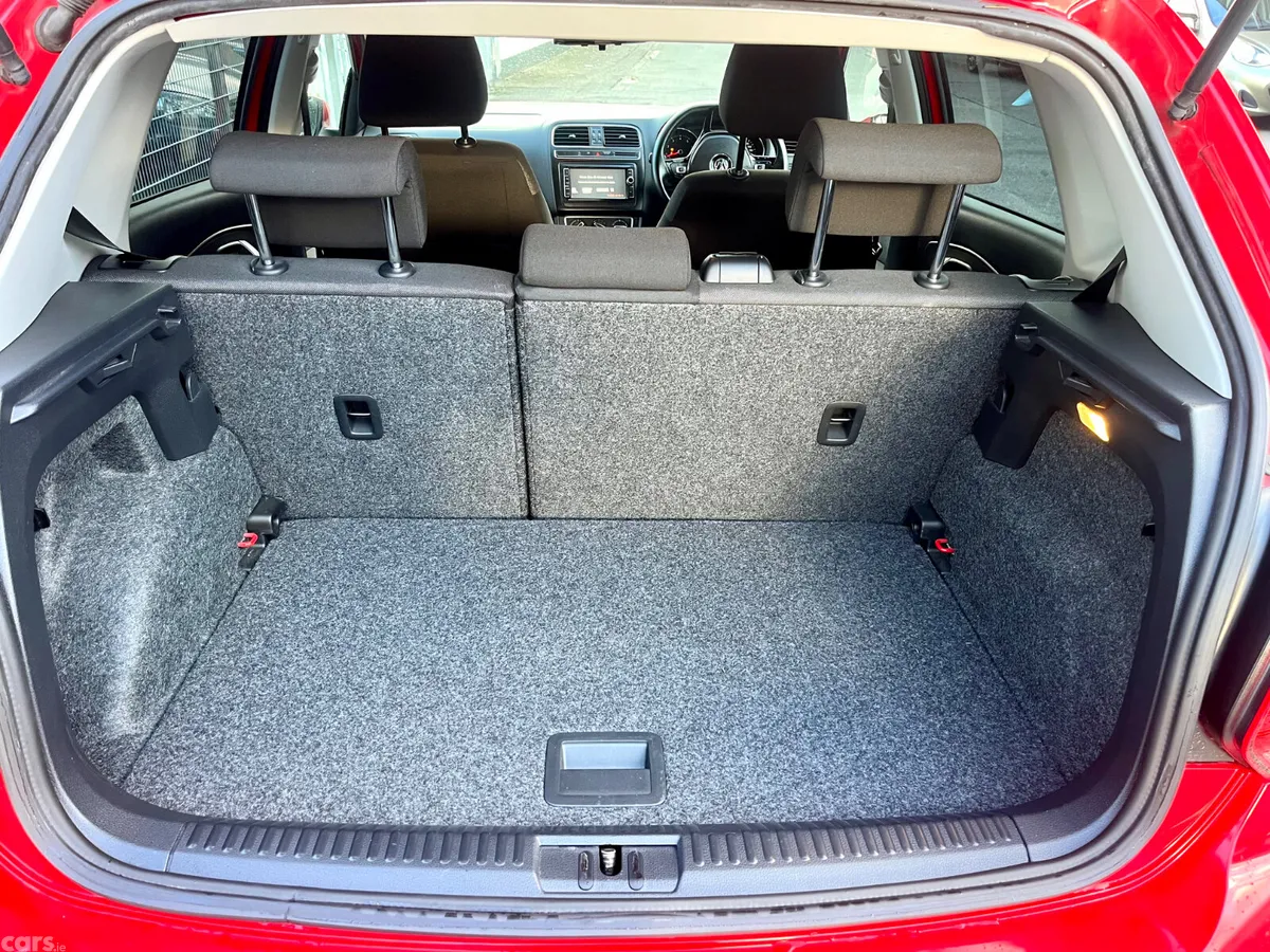 Volkswagen Polo Hatchback, Petrol, 2015, Red