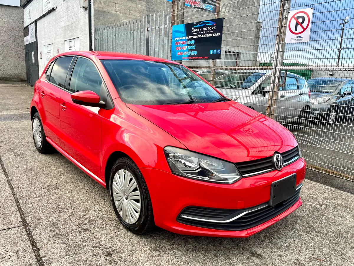 Volkswagen Polo Hatchback, Petrol, 2015, Red