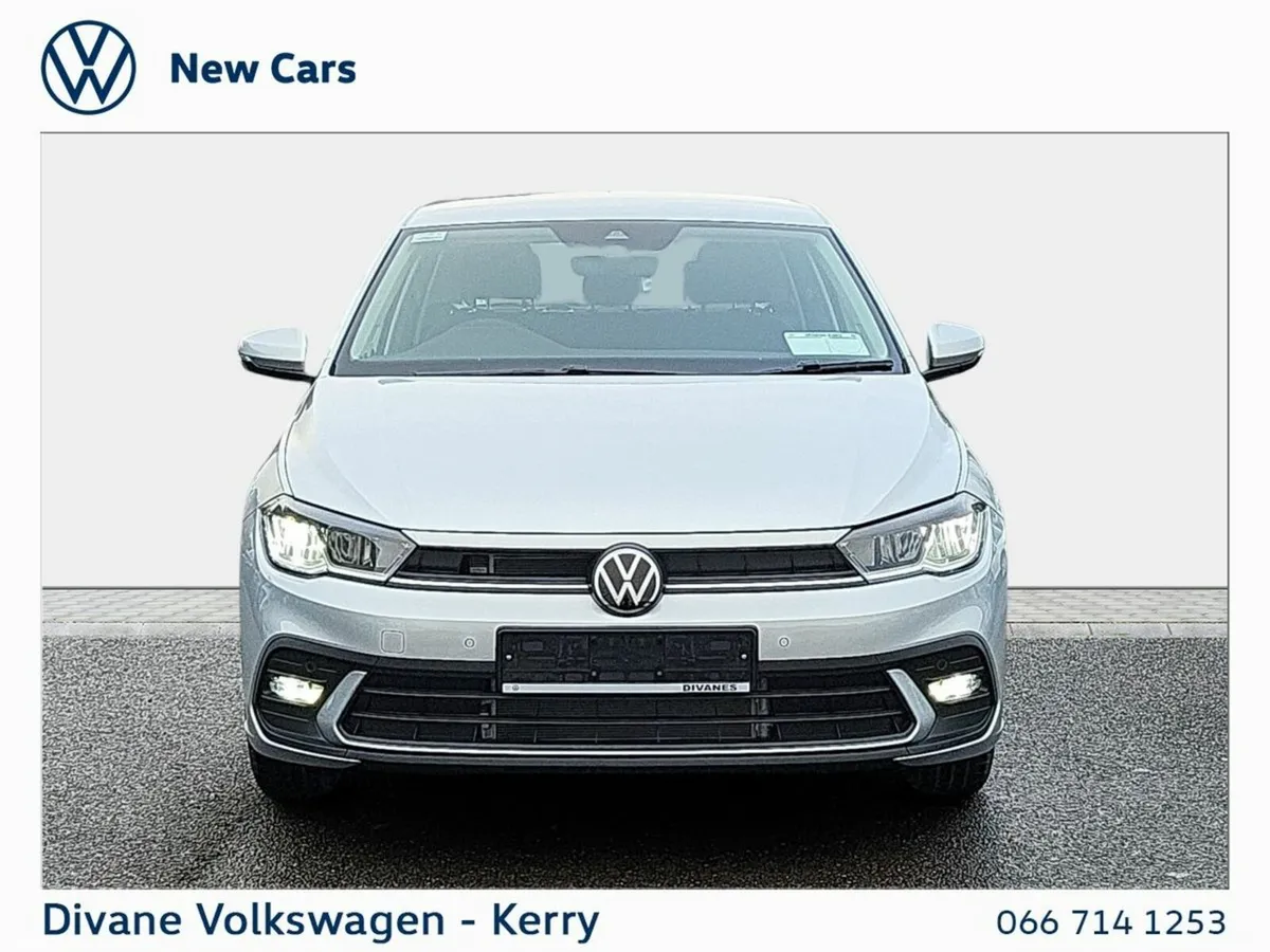 Volkswagen Polo Hatchback, Petrol, 2027, Silver