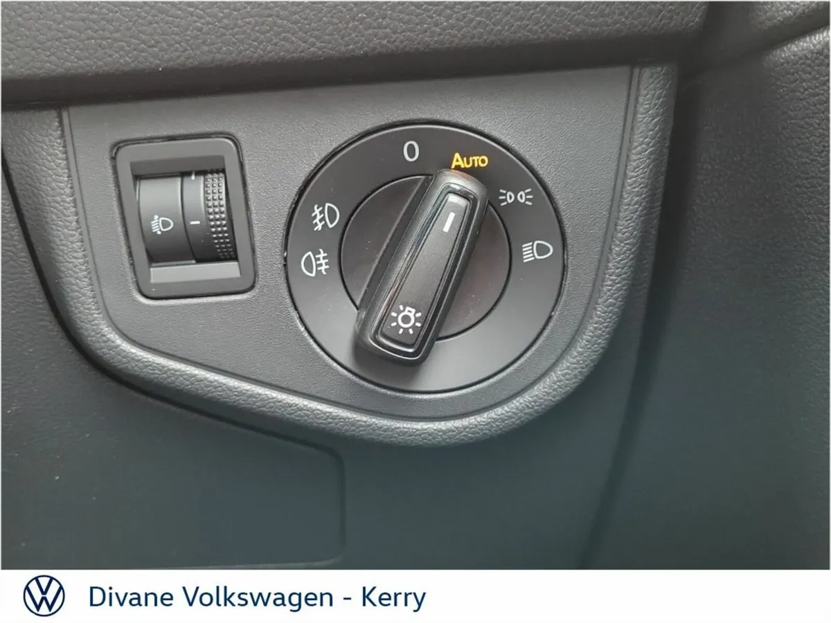 Volkswagen Polo Hatchback, Petrol, 2027, White