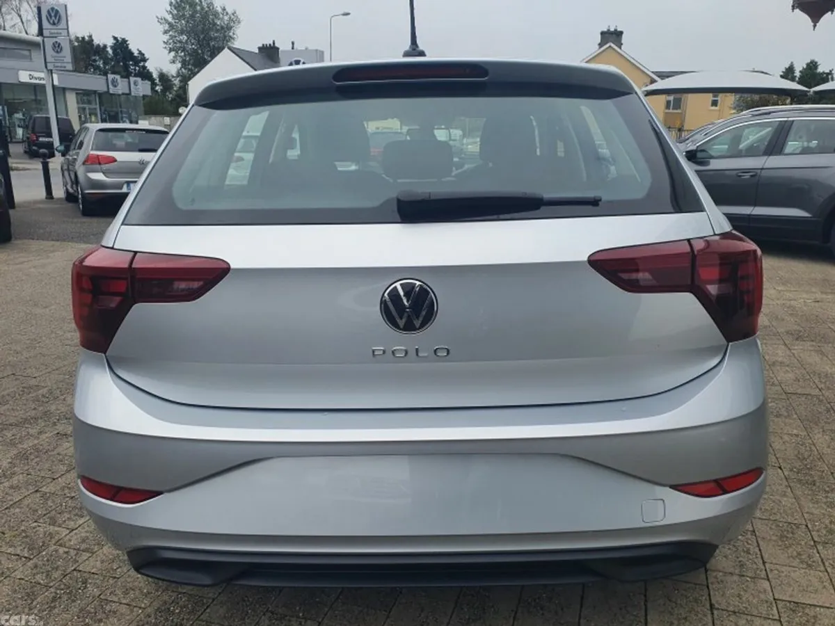 Volkswagen Polo Hatchback, Petrol, 2027, Silver