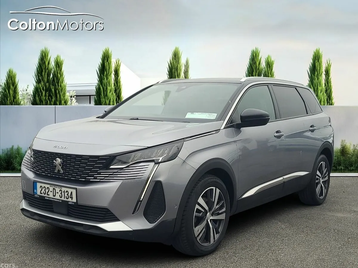 Peugeot 5008 MPV, Diesel, 2023, Grey