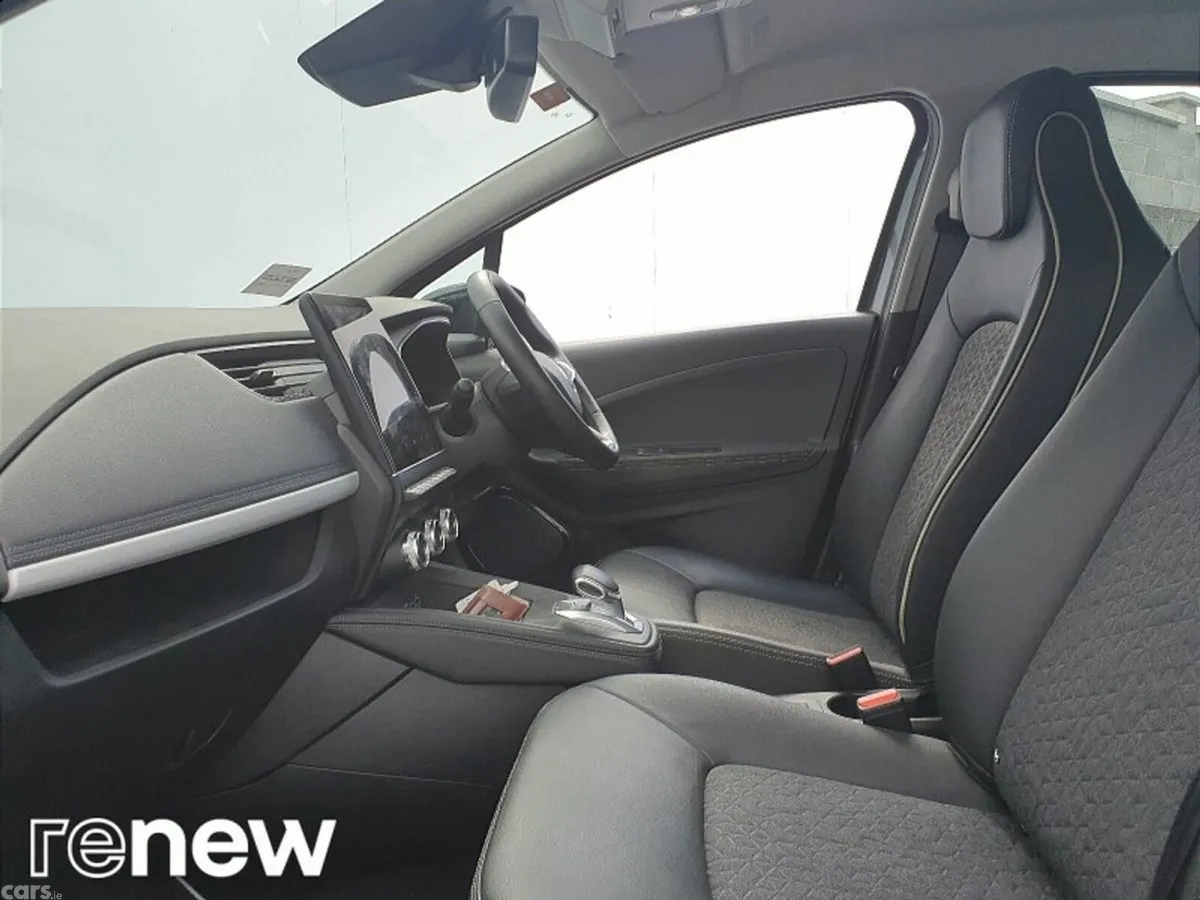 Renault Zoe Hatchback, Electric, 2023, Grey