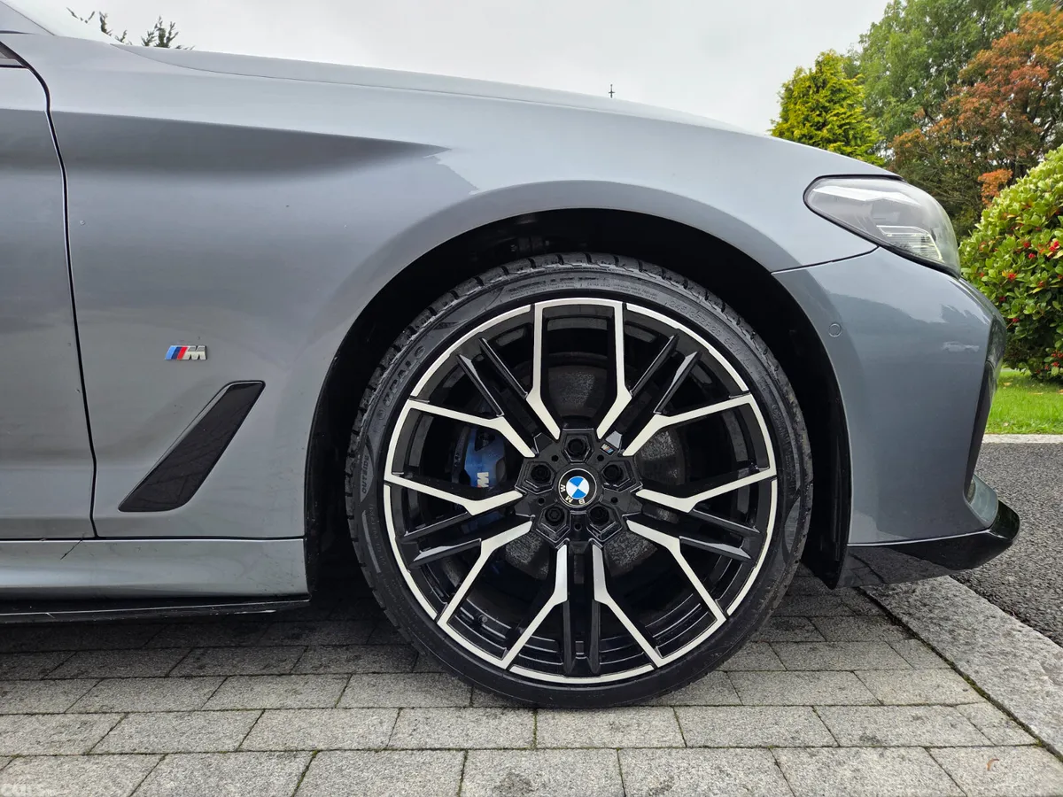 BMW 5-Series Saloon, Petrol Plug-in Hybrid, 2021, Blue