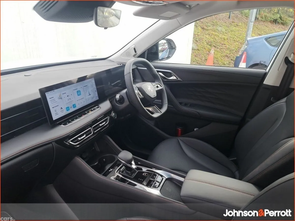 MG HS SUV, Petrol Hybrid, 2027, 