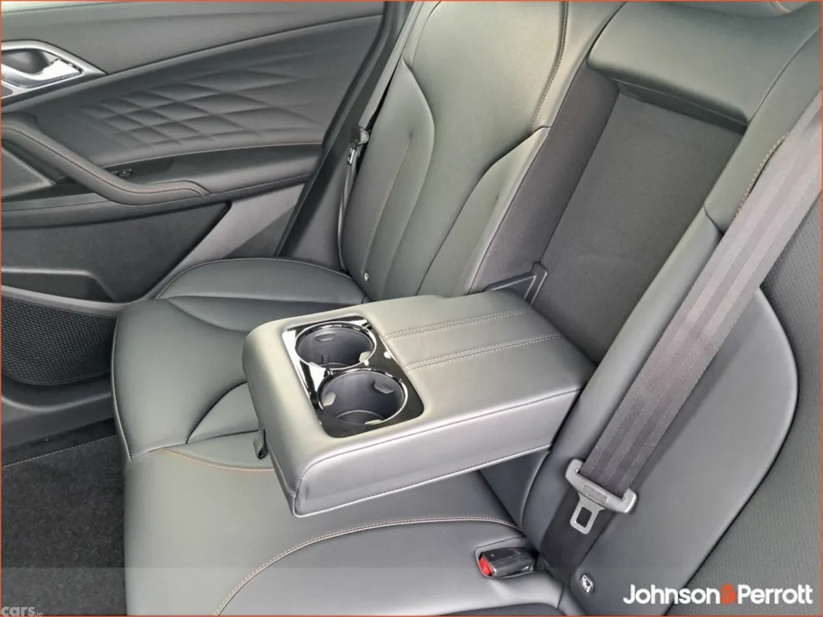 MG HS SUV, Petrol, 2027, 