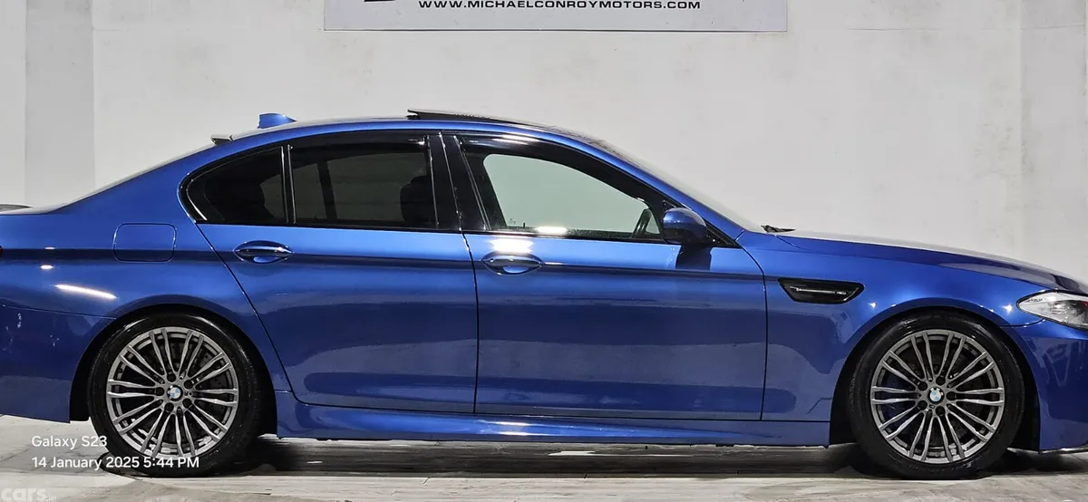 BMW M5 Saloon, Petrol, 2013, Blue