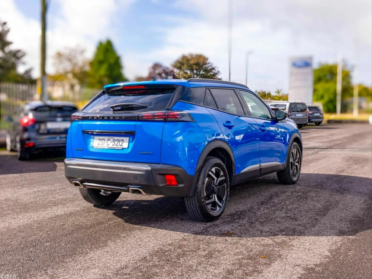 Peugeot 2008 MPV, Petrol, 2025, Blue