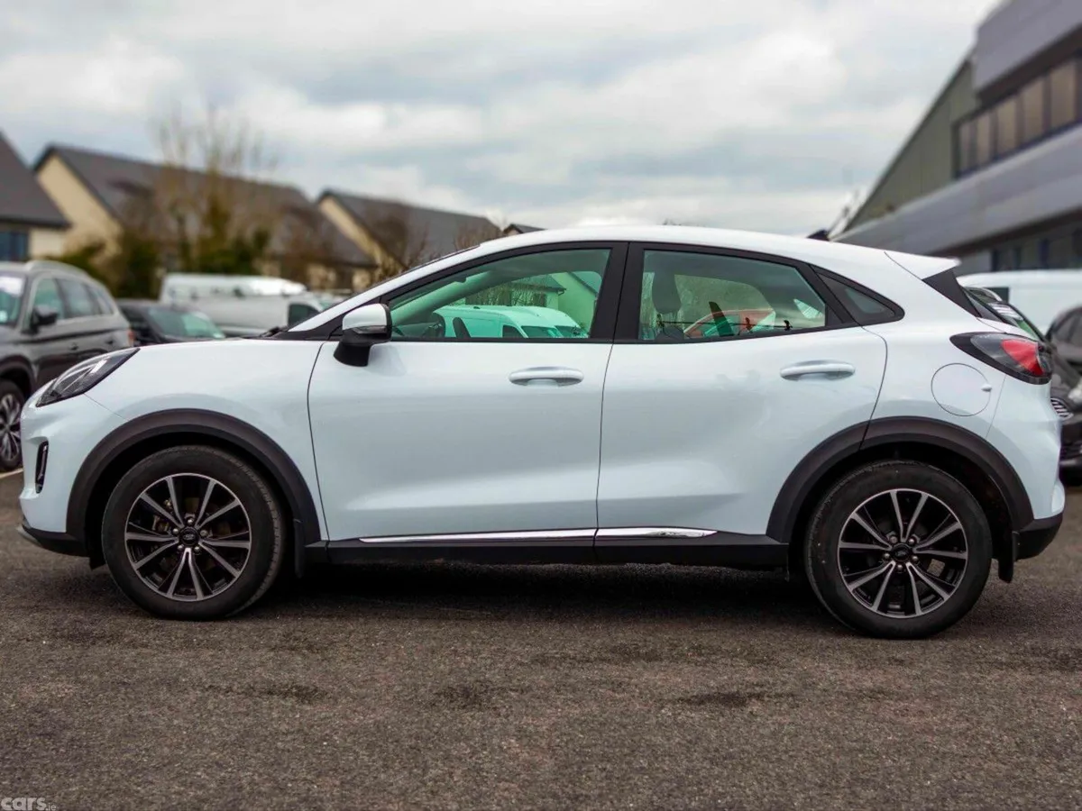 Ford Puma MPV, Petrol Hybrid, 2023, White