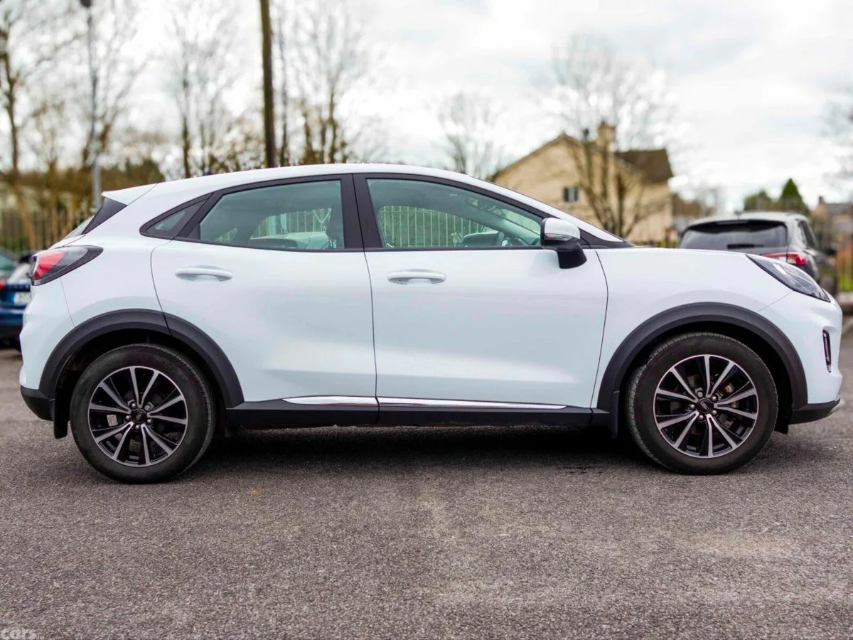 Ford Puma MPV, Petrol Hybrid, 2023, White