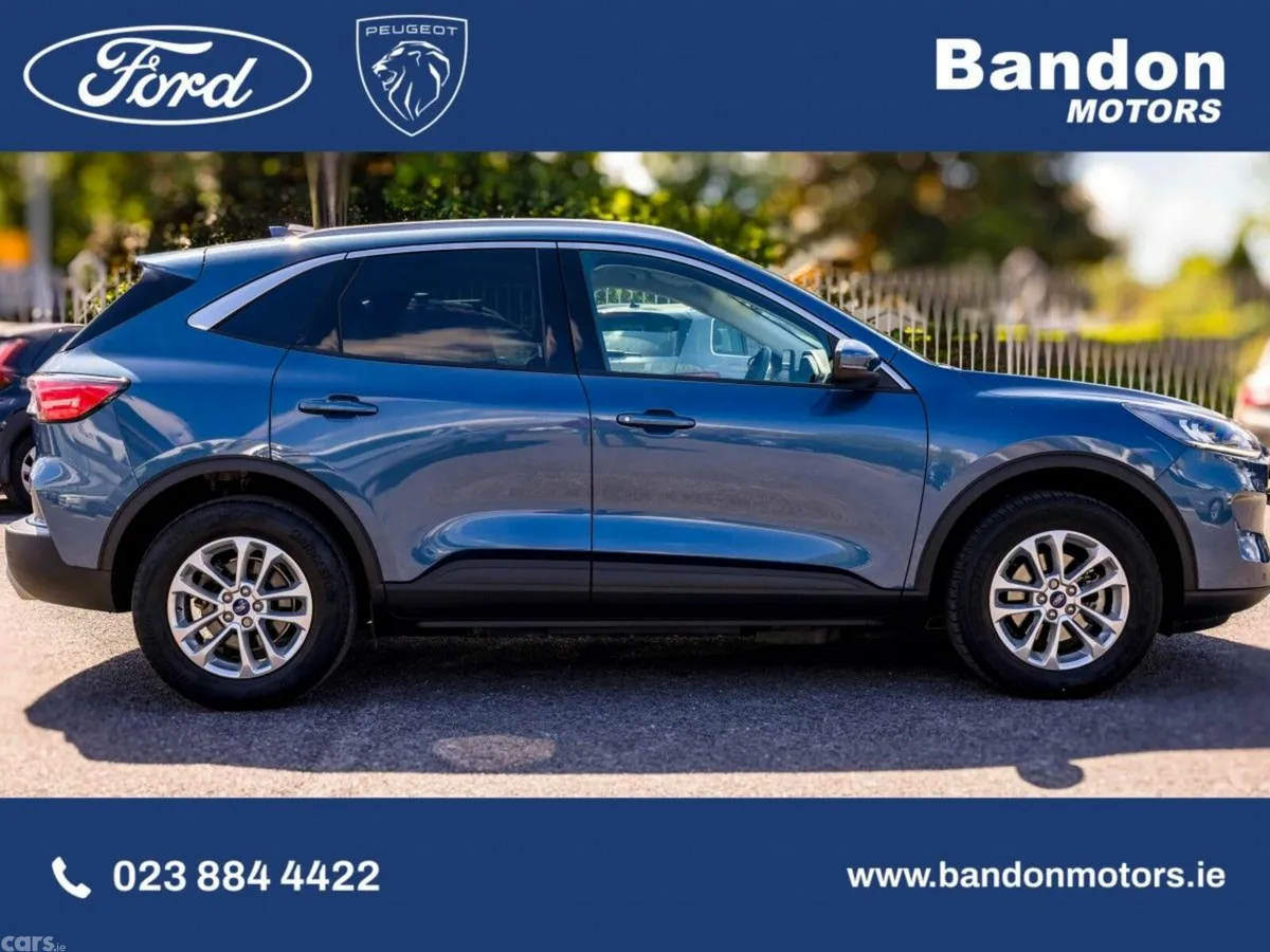 Ford Kuga SUV, Petrol Hybrid, 2022, Blue