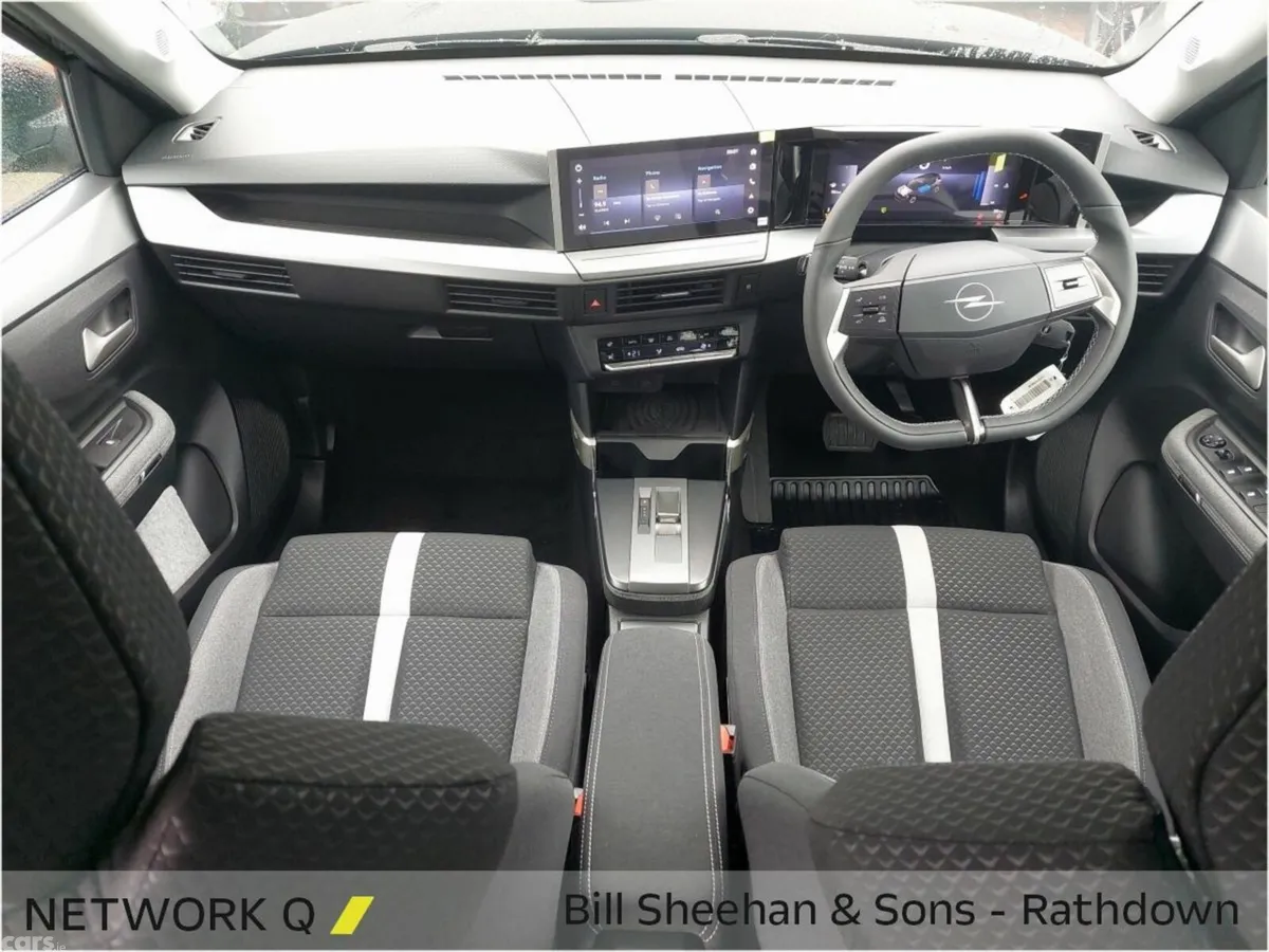 Opel Frontera SUV, Petrol Hybrid, 2026, Black