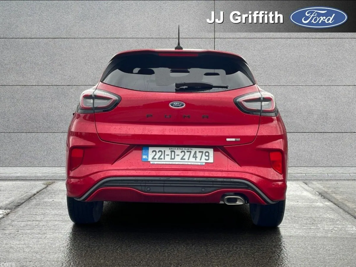 Ford Puma MPV, Petrol Hybrid, 2022, Red