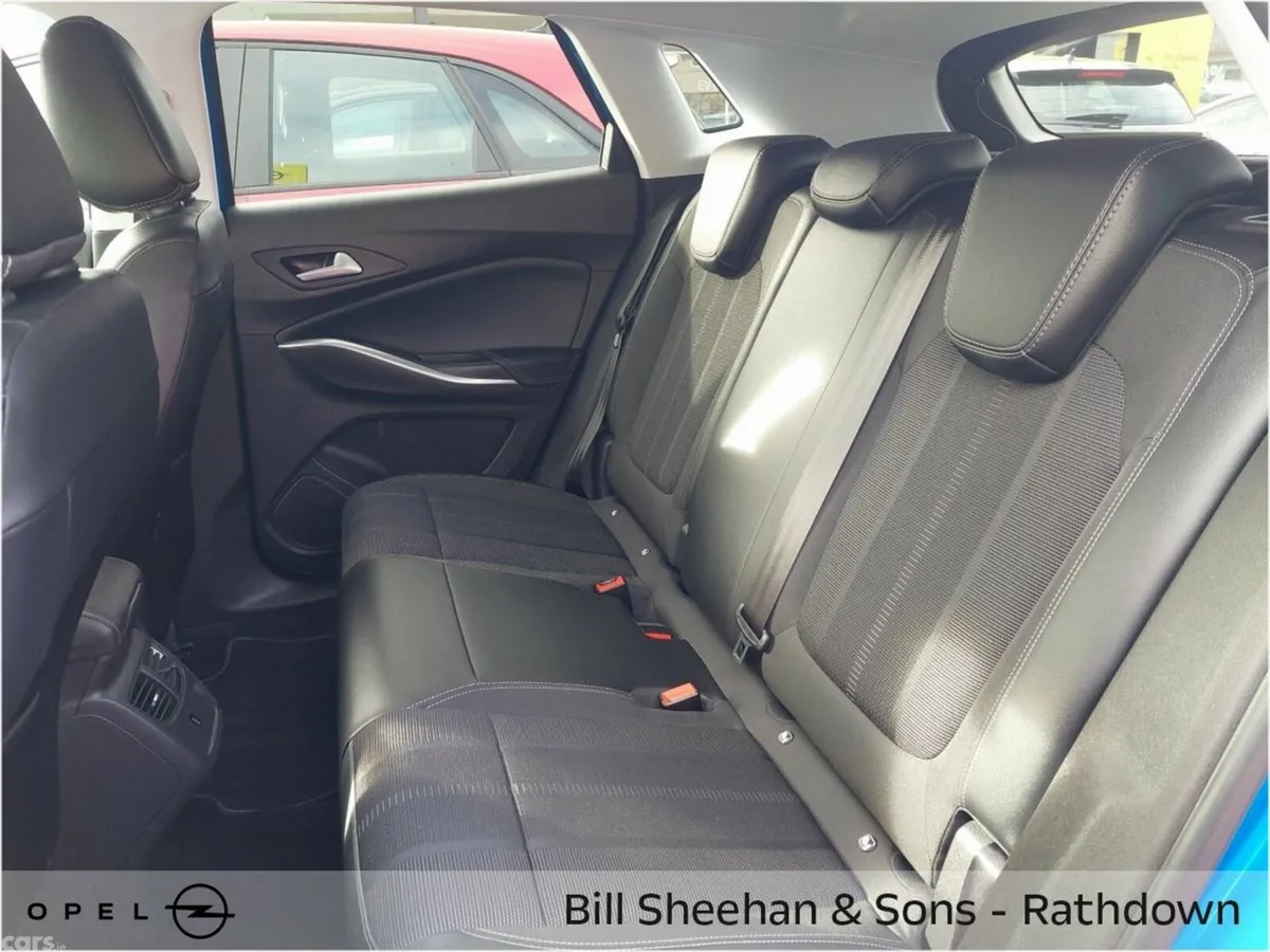 Opel Grandland X SUV, Petrol Plug-in Hybrid, 2023, Blue