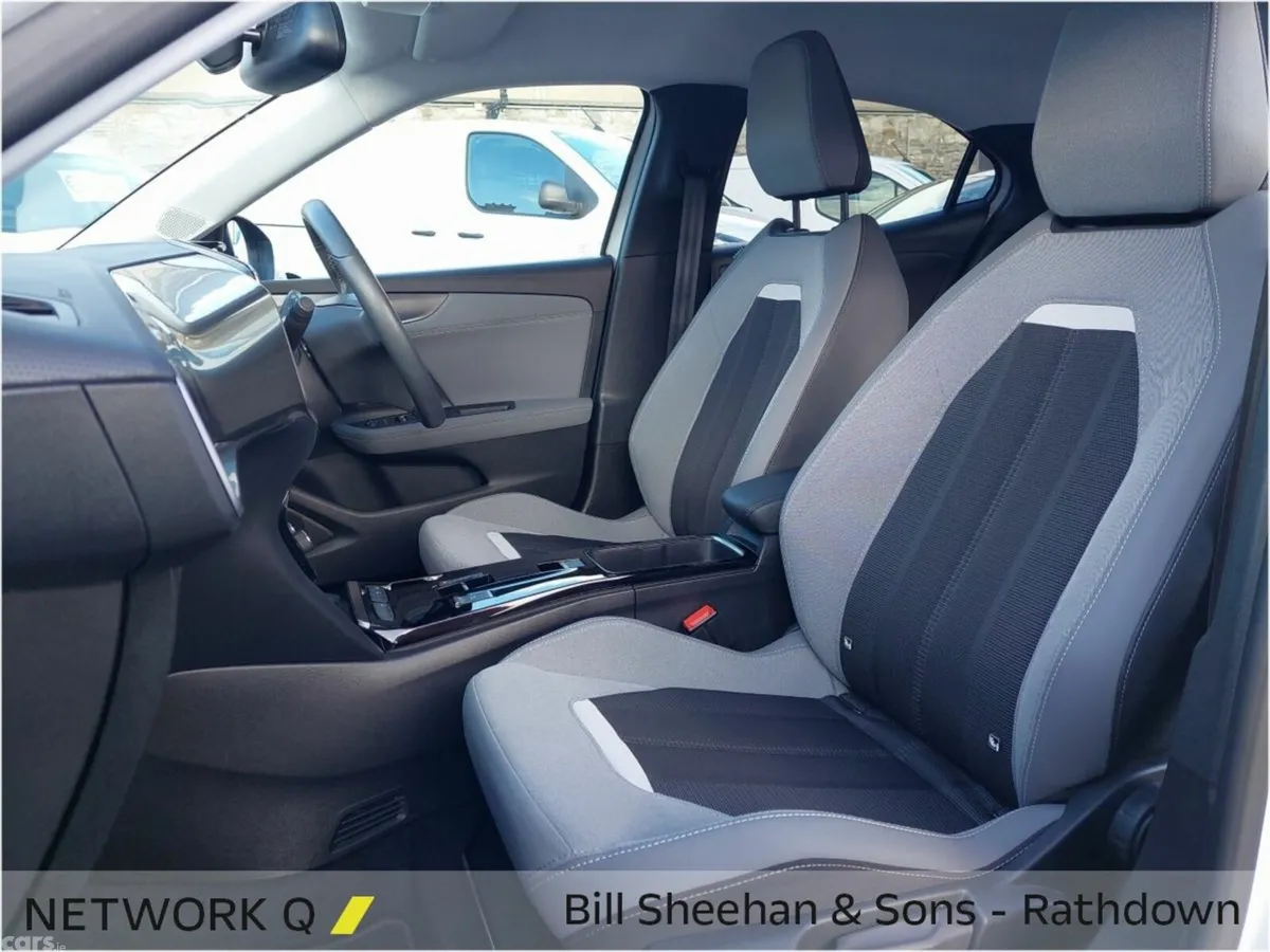 Opel Mokka SUV, Electric, 2024, White