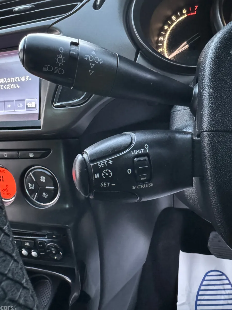 Citroen C3 Hatchback, Petrol, 2013, Blue