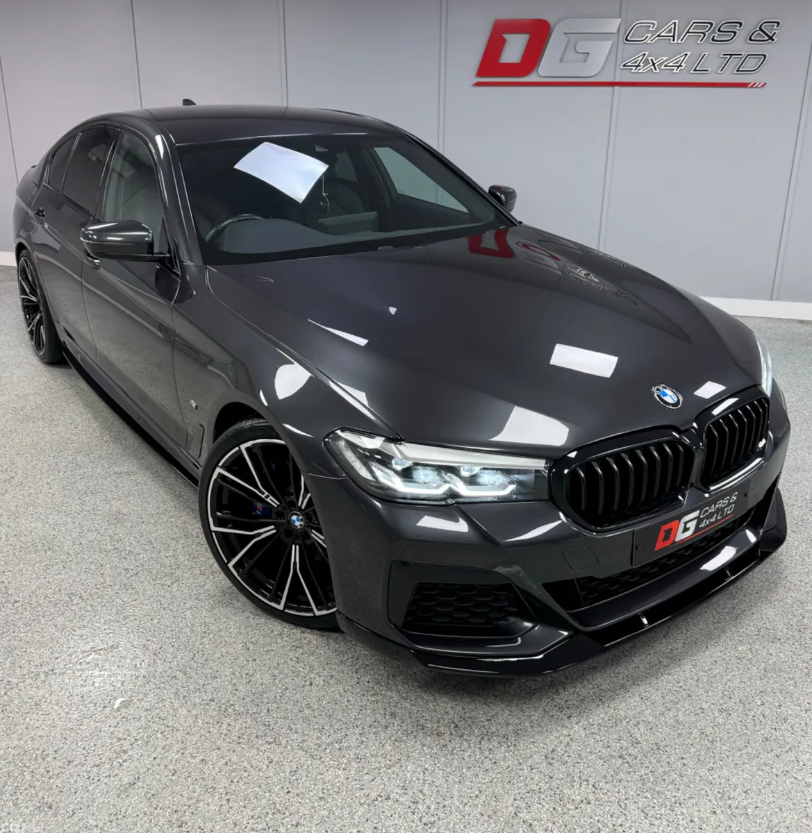BMW 5-Series Saloon, Diesel Hybrid, 2021, Grey