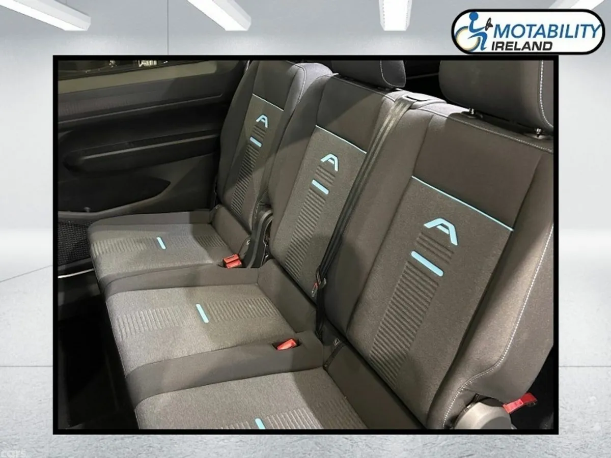 Ford Tourneo Connect MPV, Petrol Plug-in Hybrid, 2026, Silver