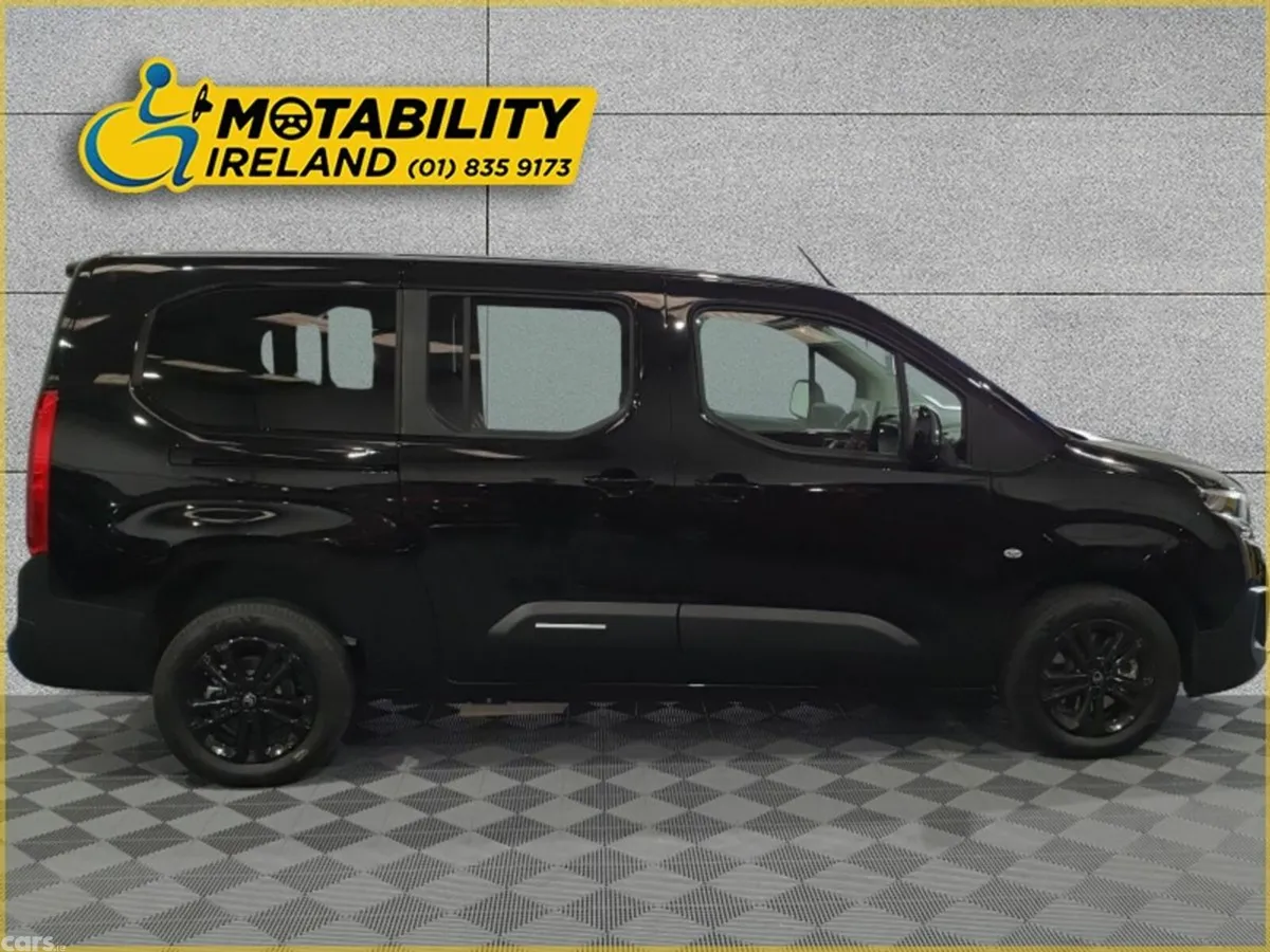 Citroen Berlingo Multispace MPV, Diesel, 2026, Black