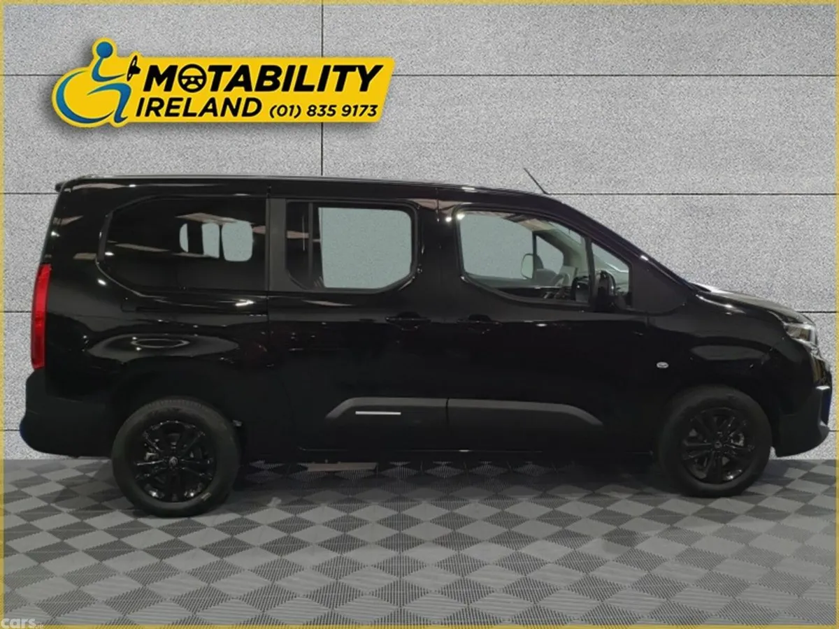 Citroen Berlingo Multispace MPV, Diesel, 2026, Black