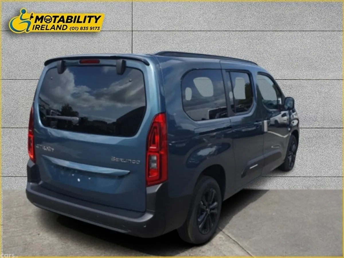 Citroen Berlingo Multispace MPV, Diesel, 2026, Antiqua Blue