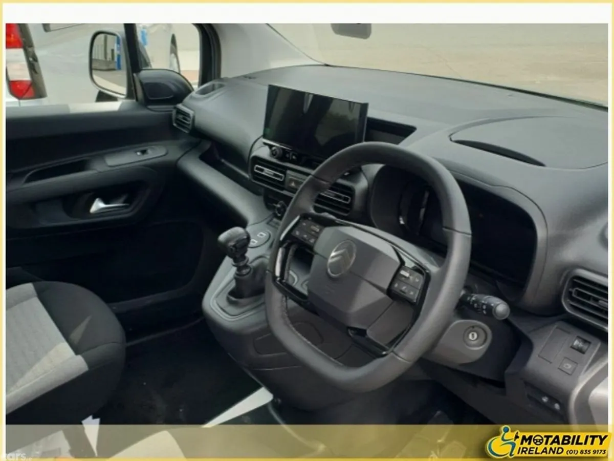 Citroen Berlingo Multispace MPV, Diesel, 2026, Antiqua Blue