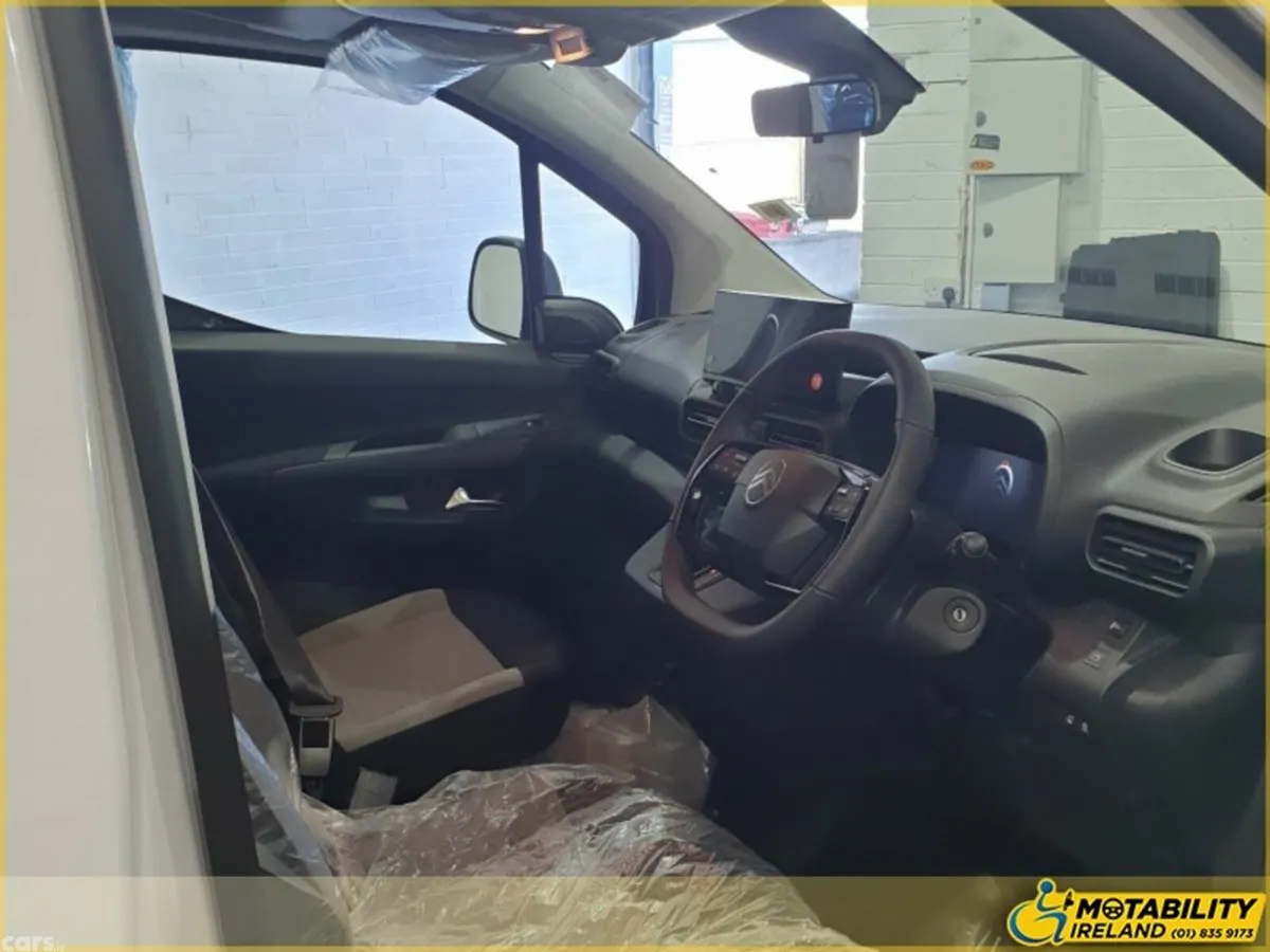 Citroen Berlingo Multispace MPV, Diesel, 2026, White