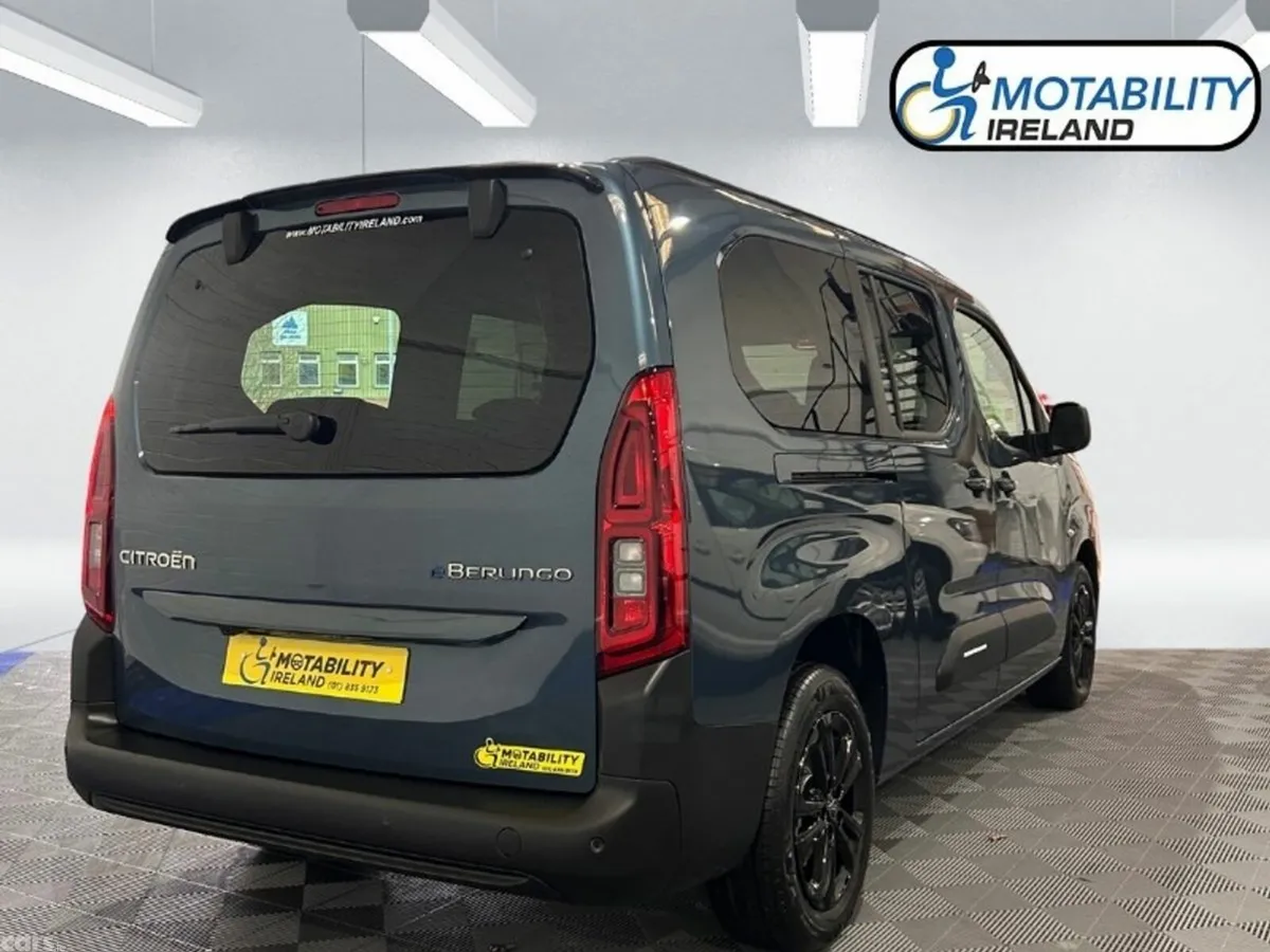 Citroen Berlingo Multispace MPV, Electric, 2026, Blue