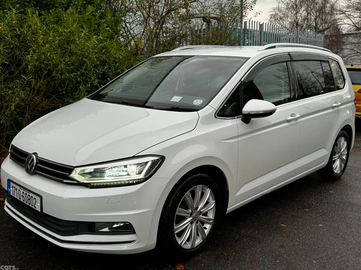 Volkswagen Touran MPV, Petrol, 2017, White