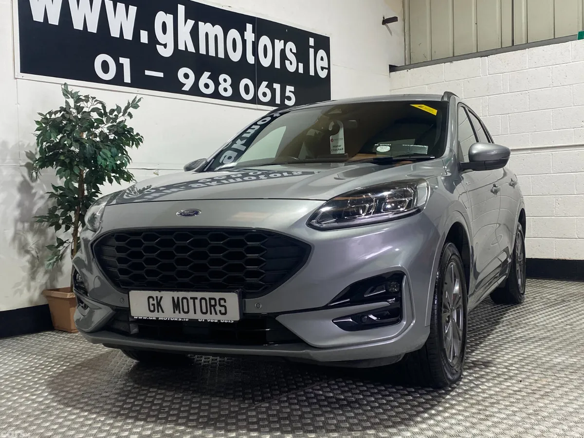 Ford Kuga SUV, Petrol Hybrid, 2022, Grey