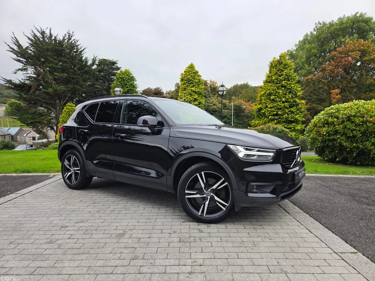 Volvo XC40 SUV, Petrol Plug-in Hybrid, 2020, Black