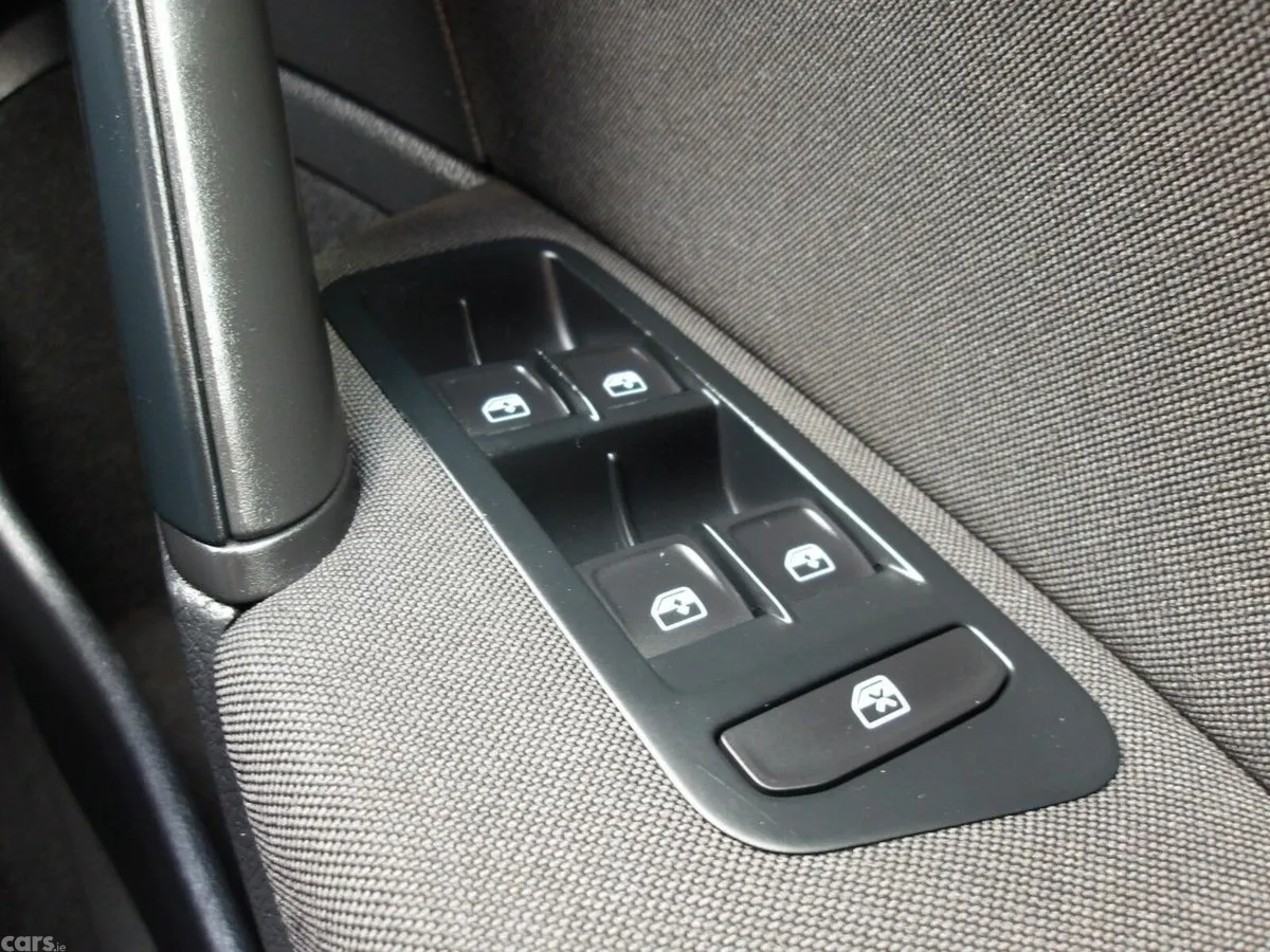 Volkswagen Golf Hatchback, Diesel, 2019, Grey