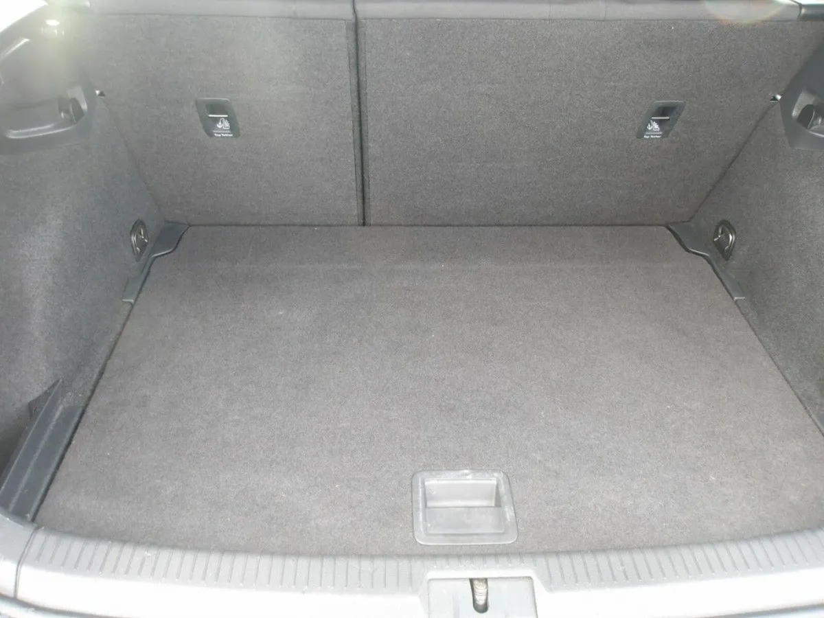 Volkswagen Golf Hatchback, Diesel, 2019, Grey